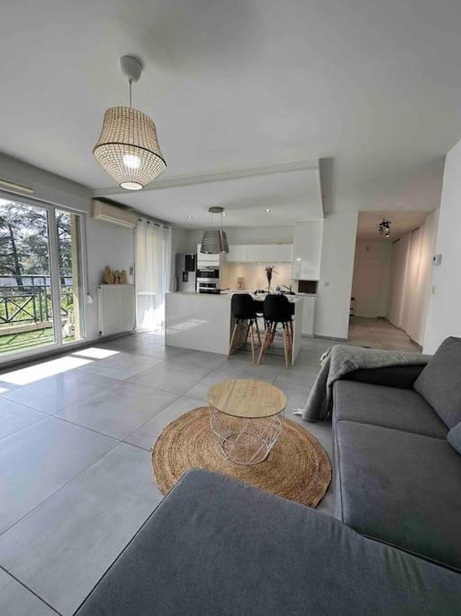 Charmant T3 Moderne Climatise Villeurbanne Exterior photo